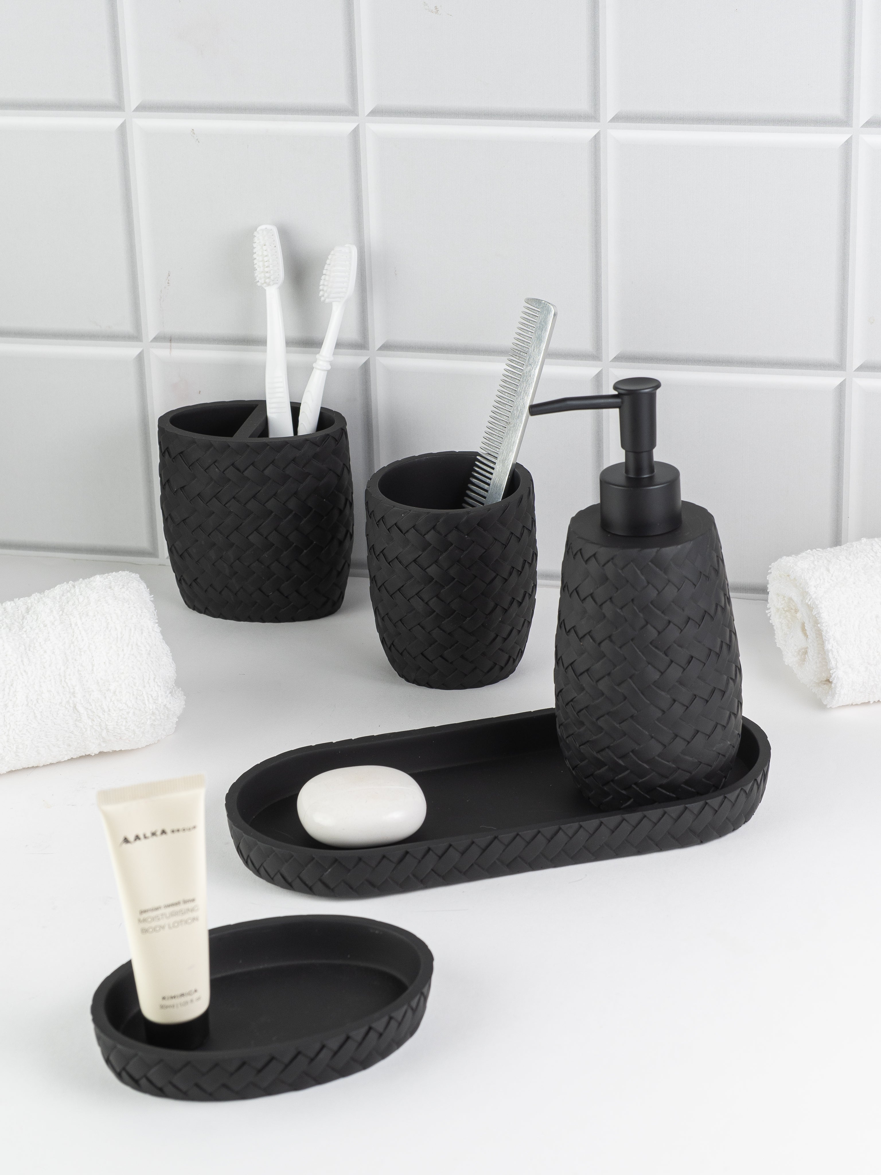WEAVE – Bathroom Set (Set of 5)