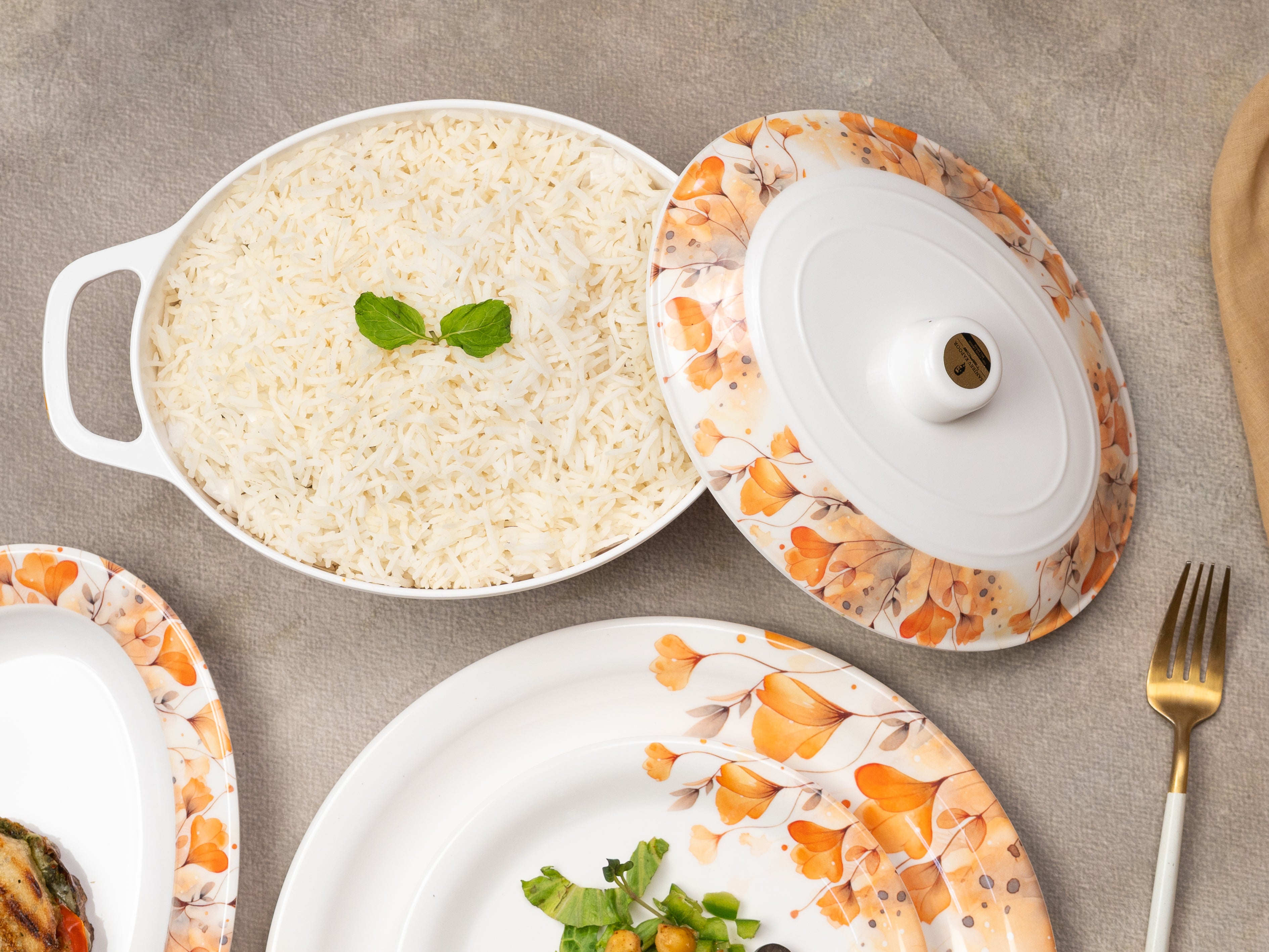 37 Piece Amber Classic Round Dinner Set
