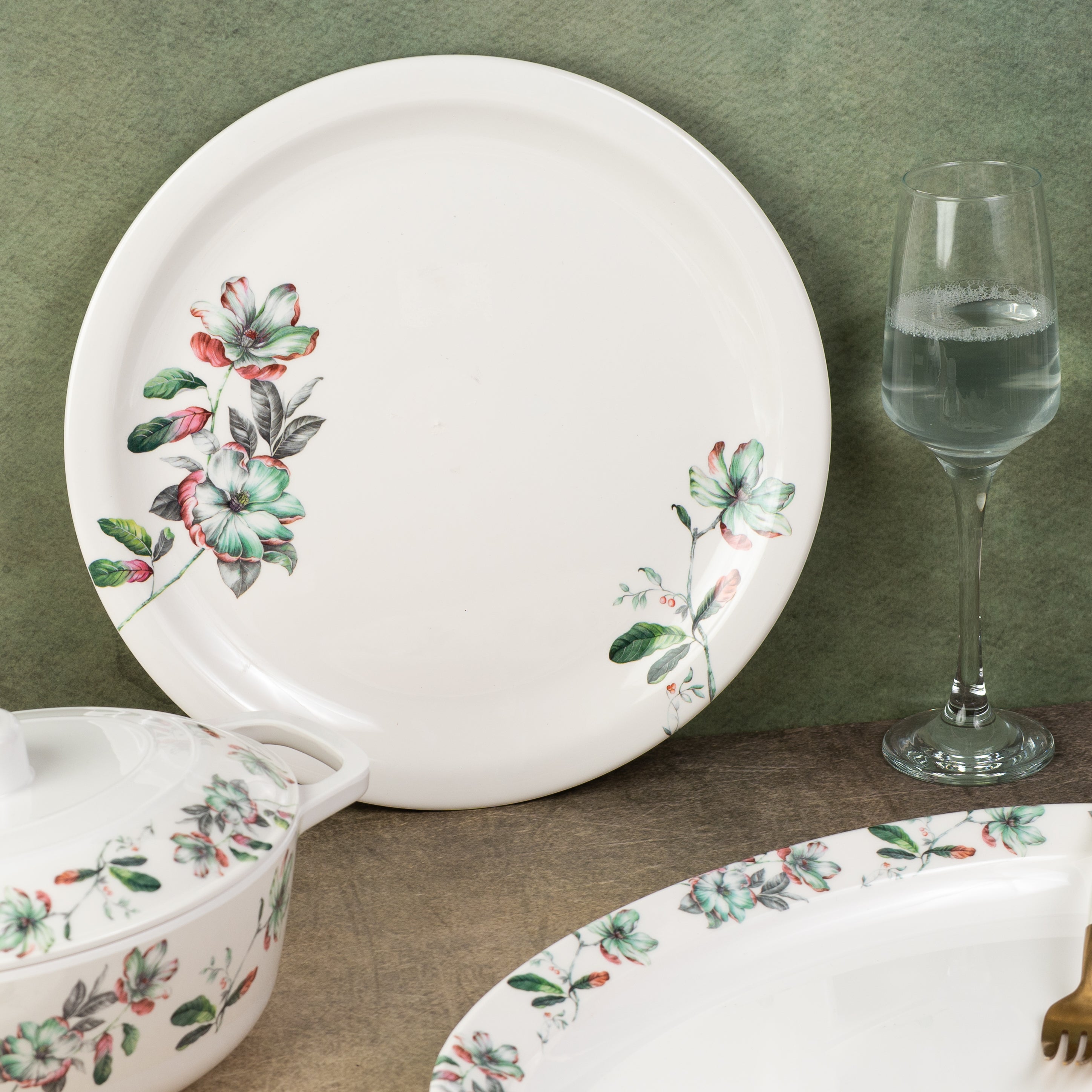 37 Piece Grace Mint Floral Classic Round Dinner Set