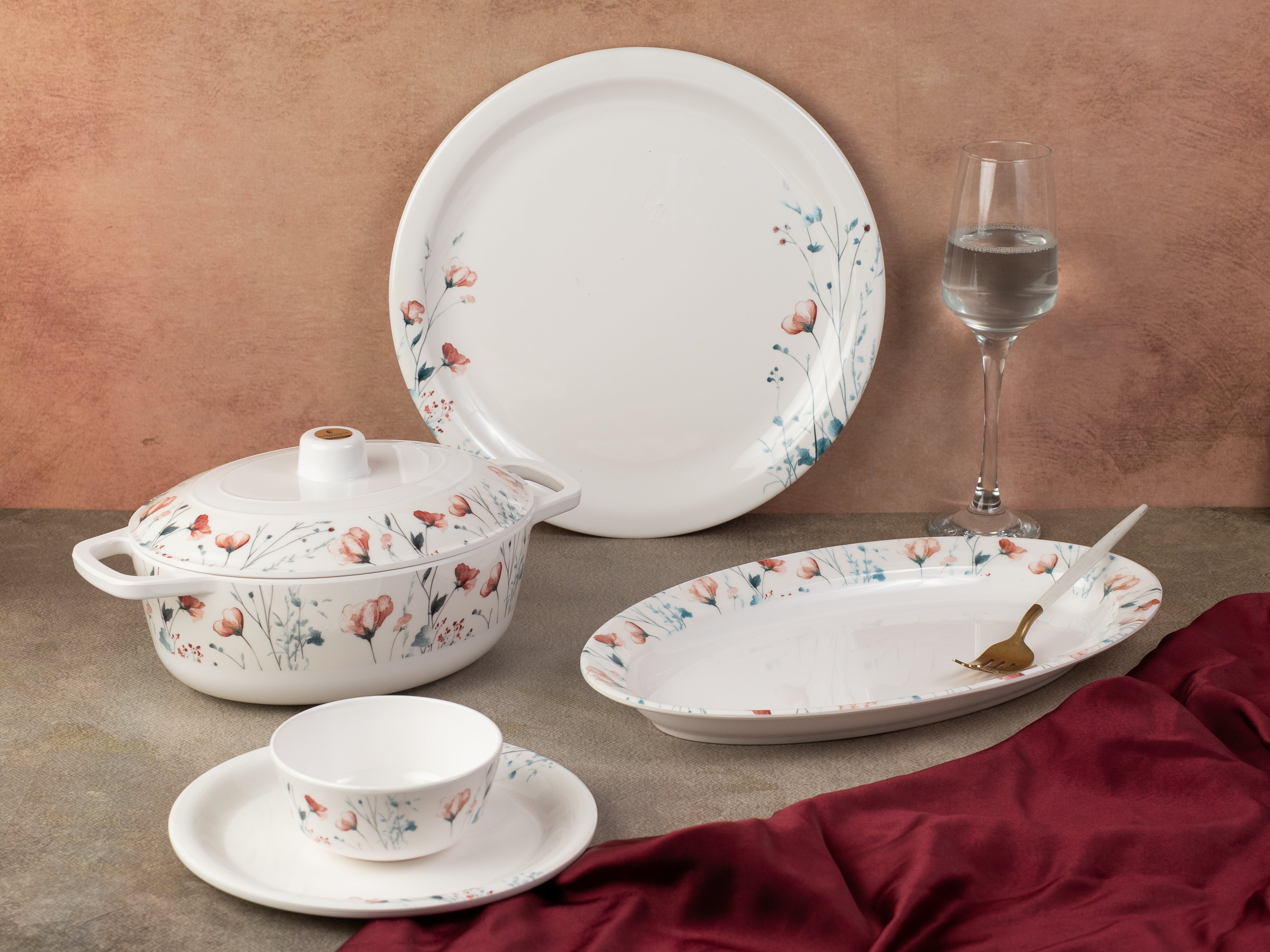 37 Piece Whisper Floral Classic Round Dinner Set