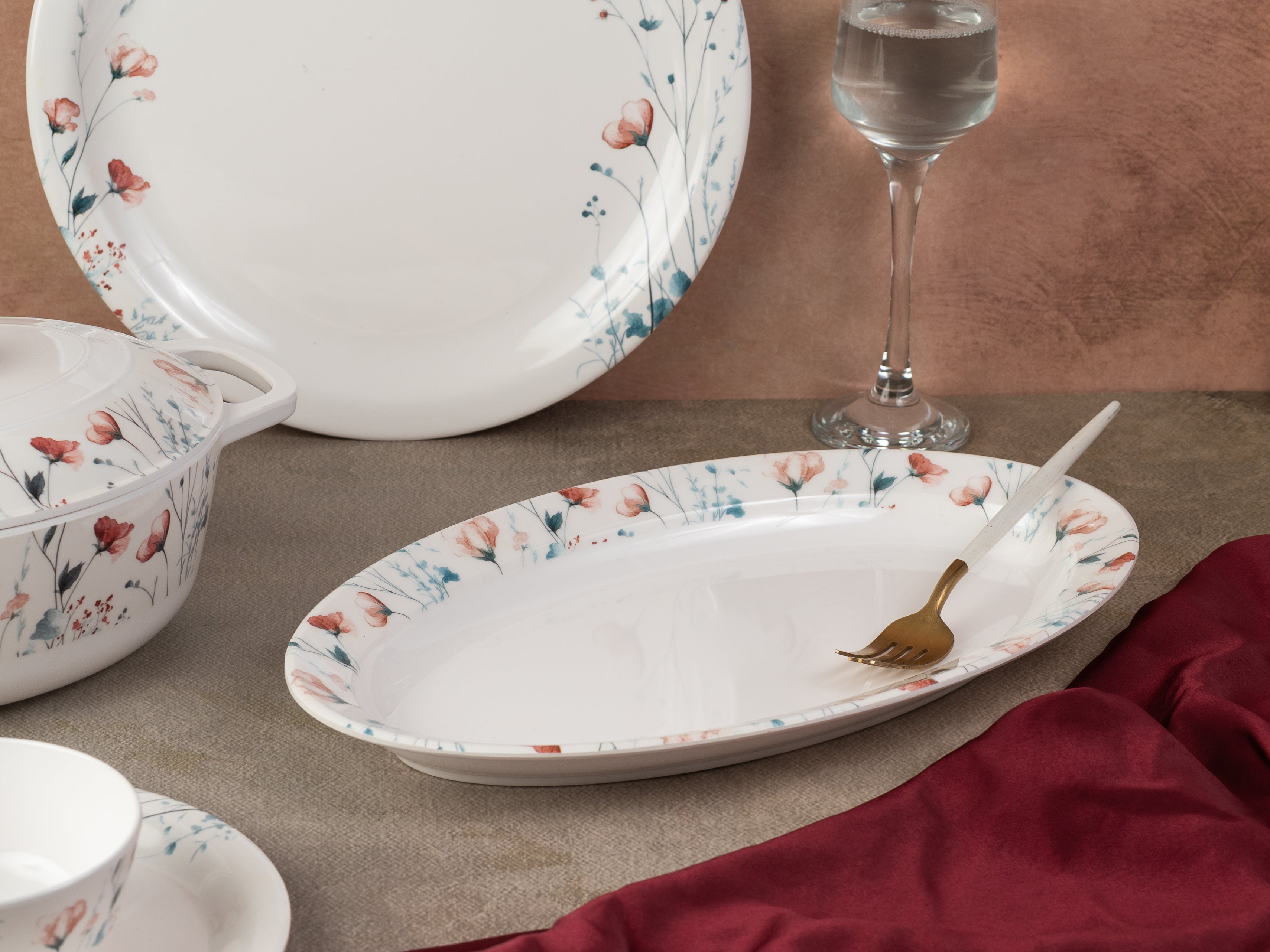37 Piece Whisper Floral Classic Round Dinner Set