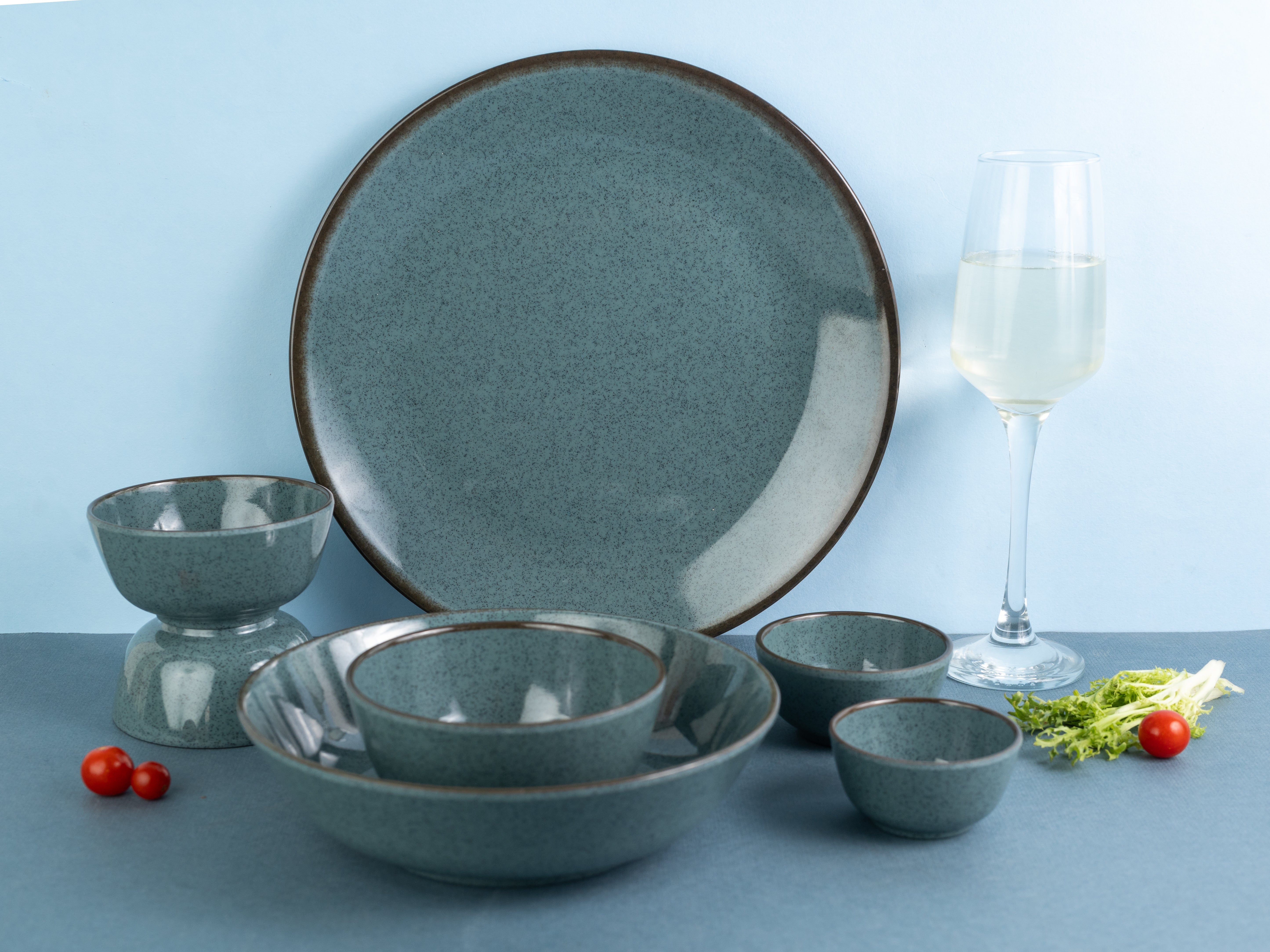 33 Piece Dazzle Dinner Set - Grey Dot