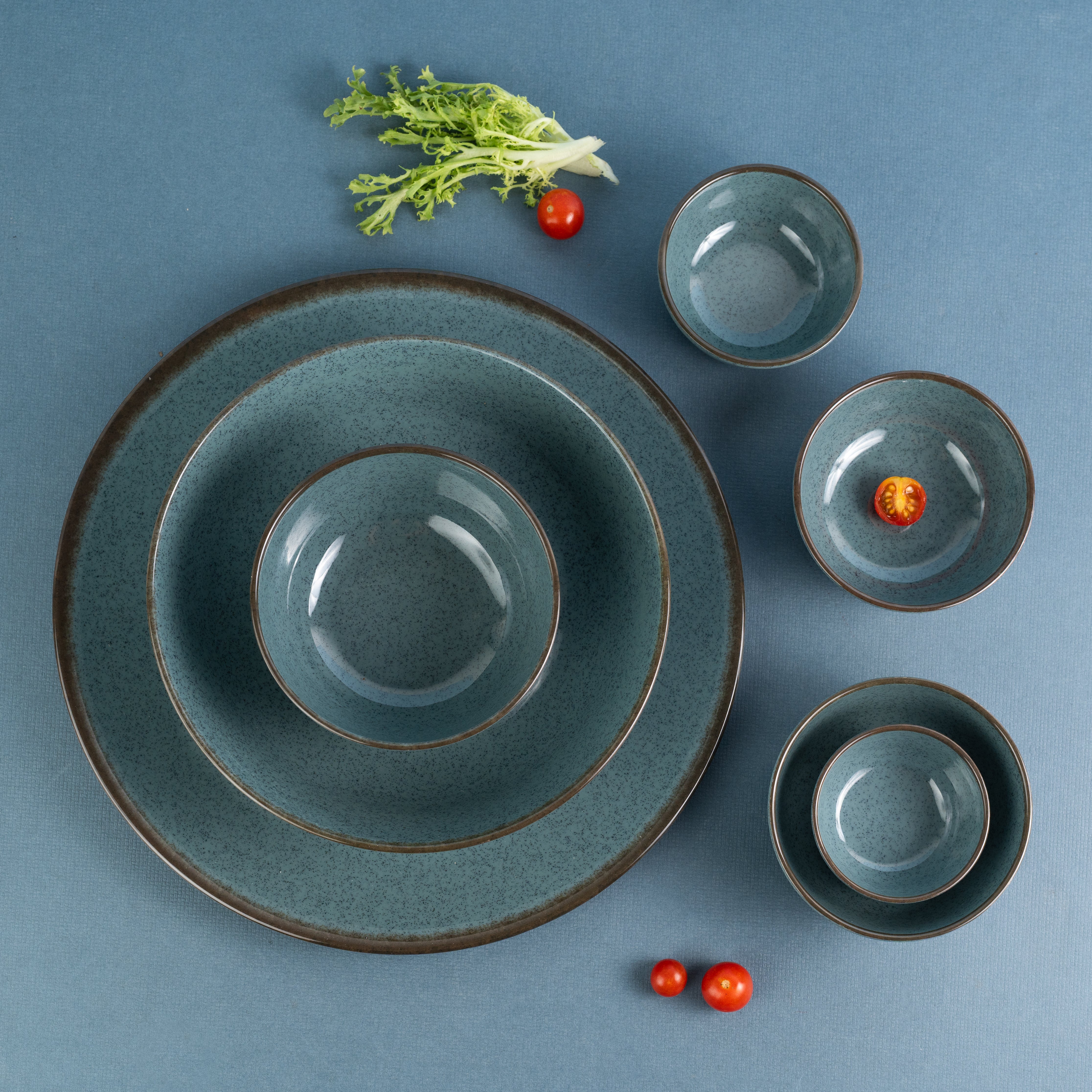 33 Piece Dazzle Dinner Set - Grey Dot